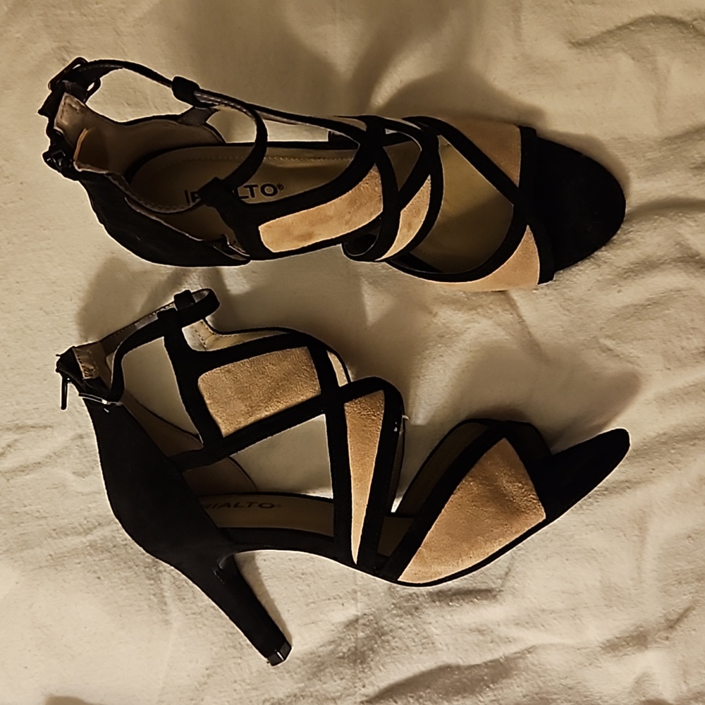Rialto Black and Tan Cage Sandals